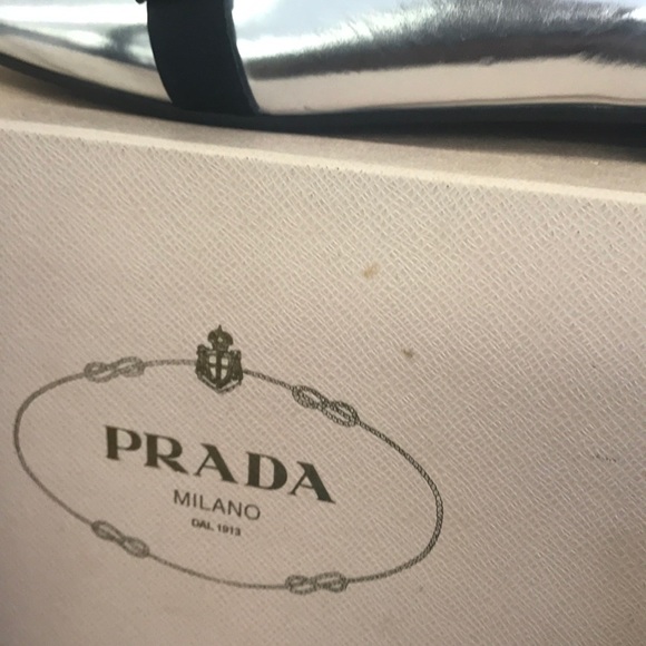 New authentic Prada size 9 - Picture 3 of 3